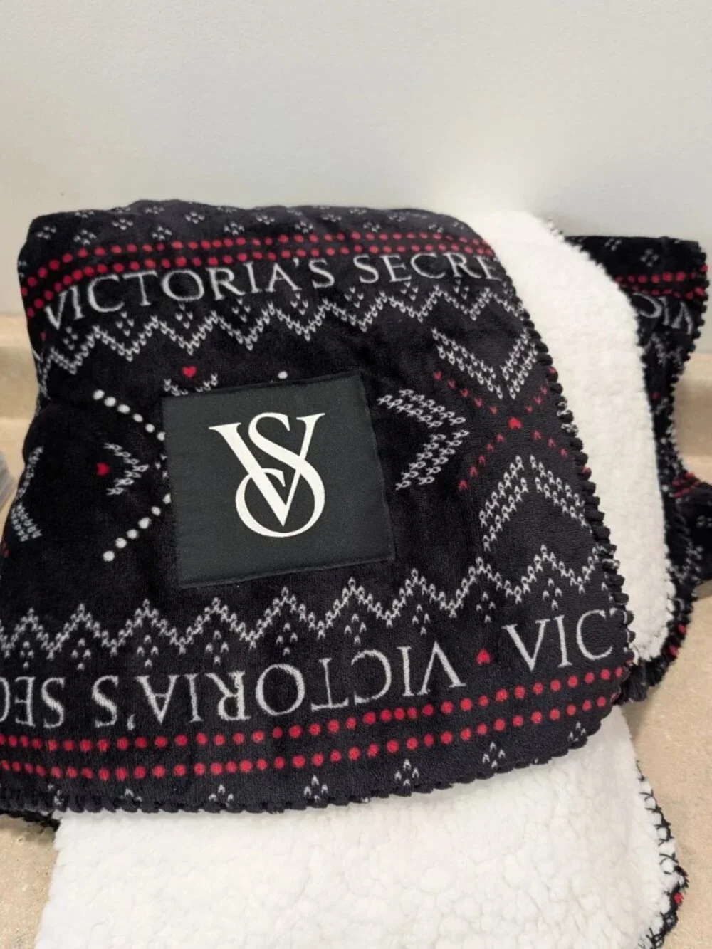 VICTORIA’S SECRET SHERPA Cozy Fleece Blanket HOLIDAY 2023, New Sealed